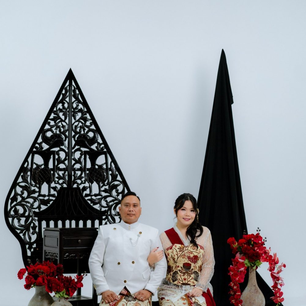 Y & Y (2)